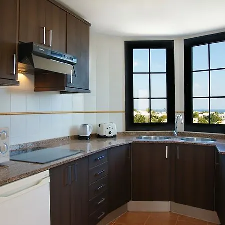 Tabaiba Center מלון 3*